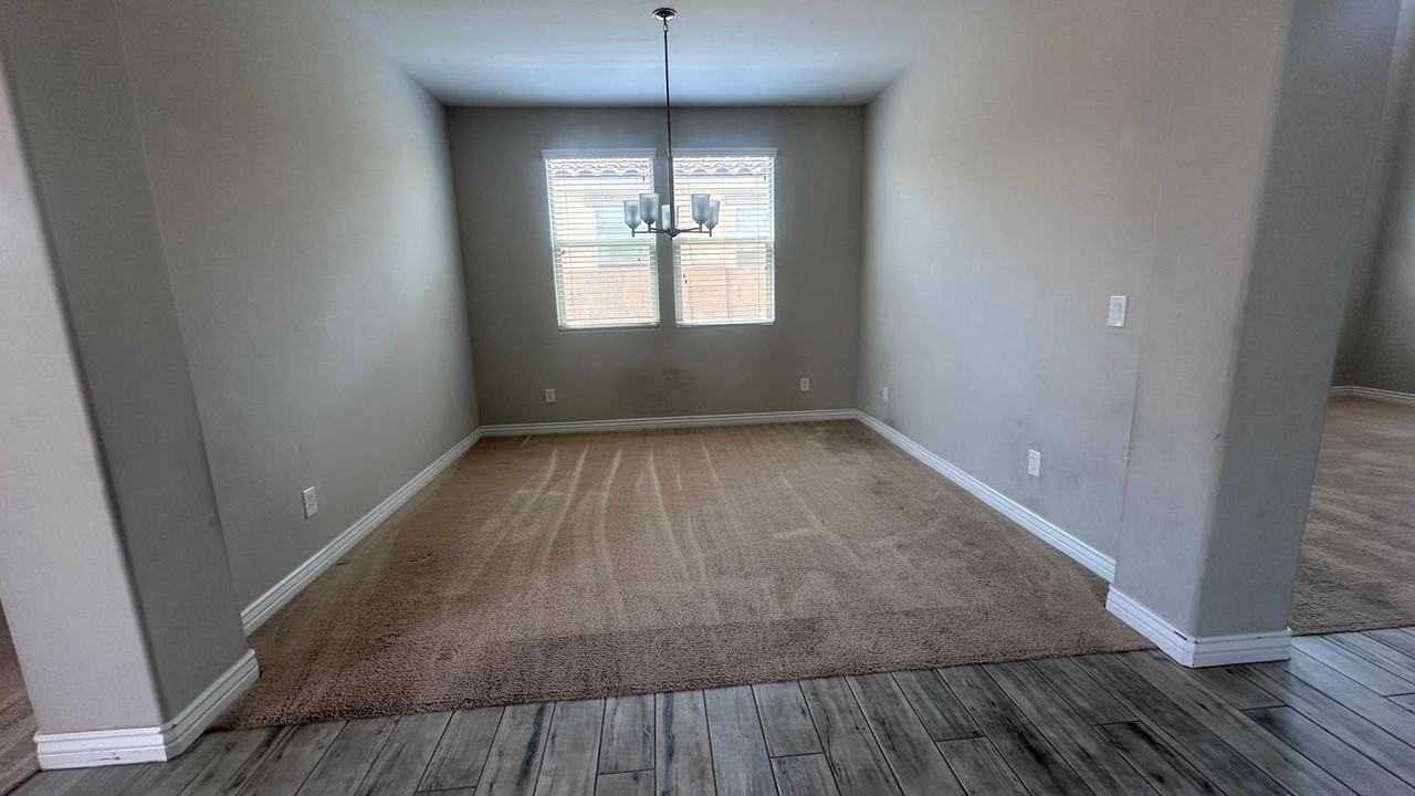10015 E Wavelength Ave - Photo 4 of 31