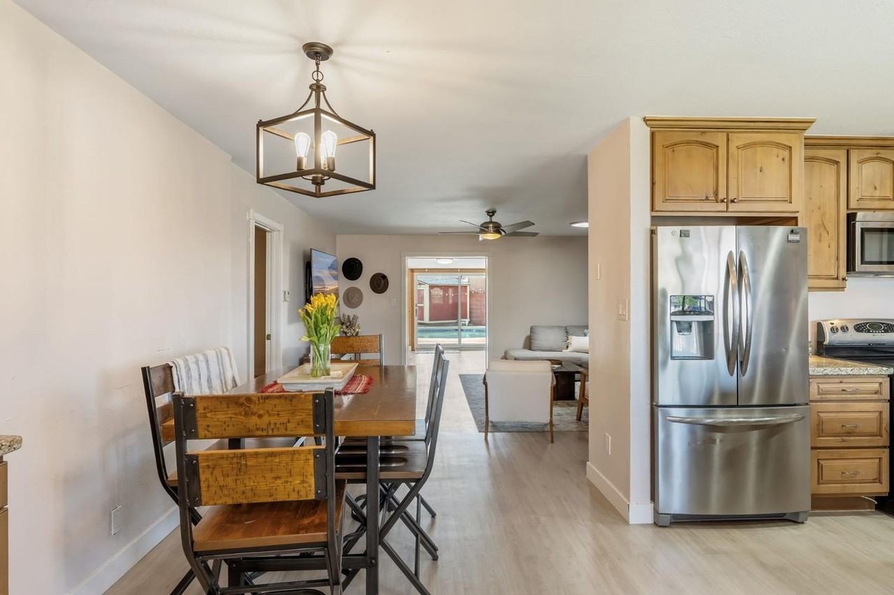2234 N 74th Way - Photo 6 of 38