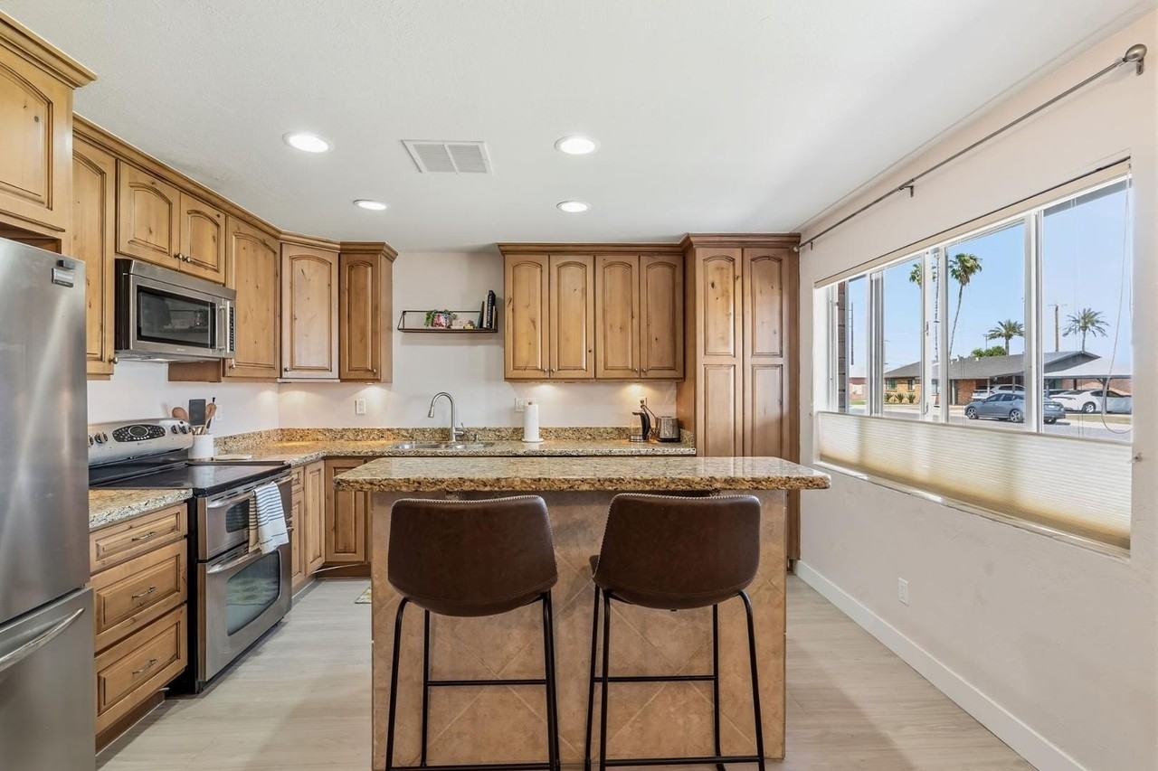 2234 N 74th Way - Photo 7 of 38