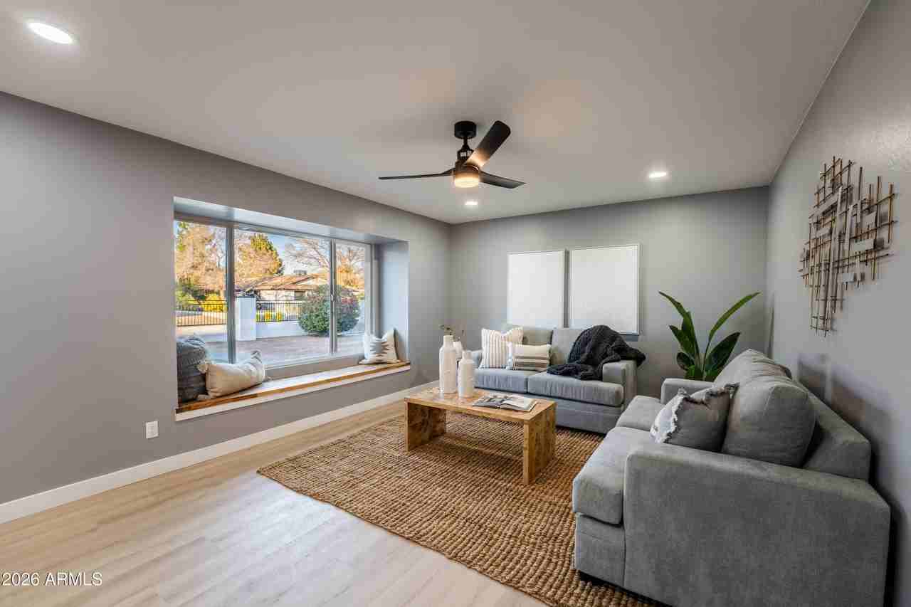 1743 W Butler Dr - Photo 4 of 36