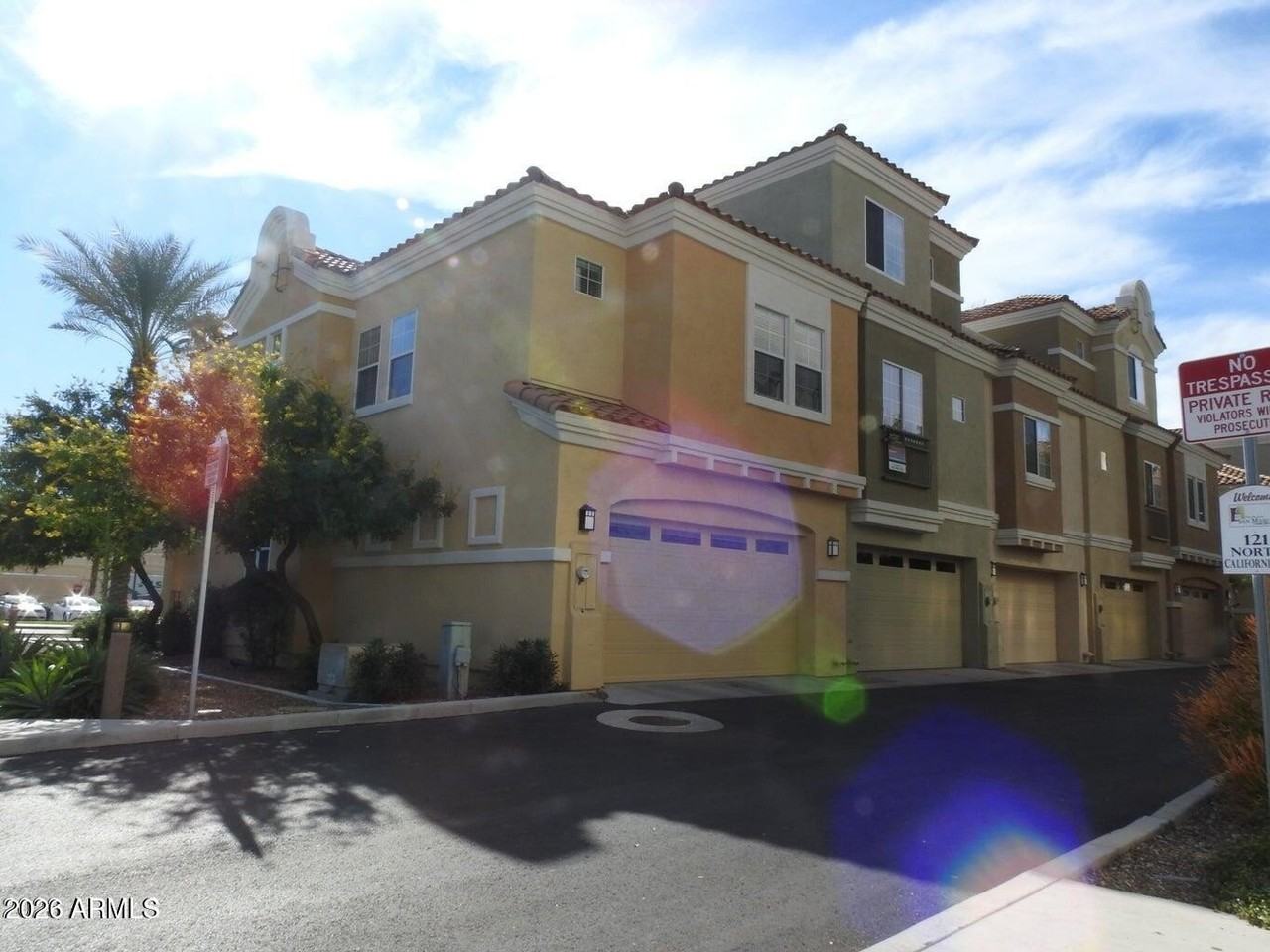 121 N California St #22 - Photo 2 of 22