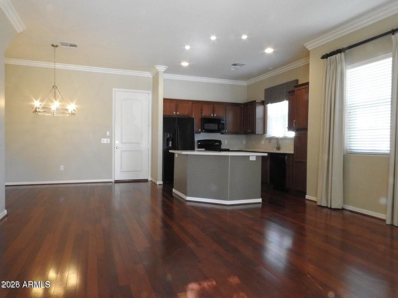 121 N California St #22 - Photo 6 of 22