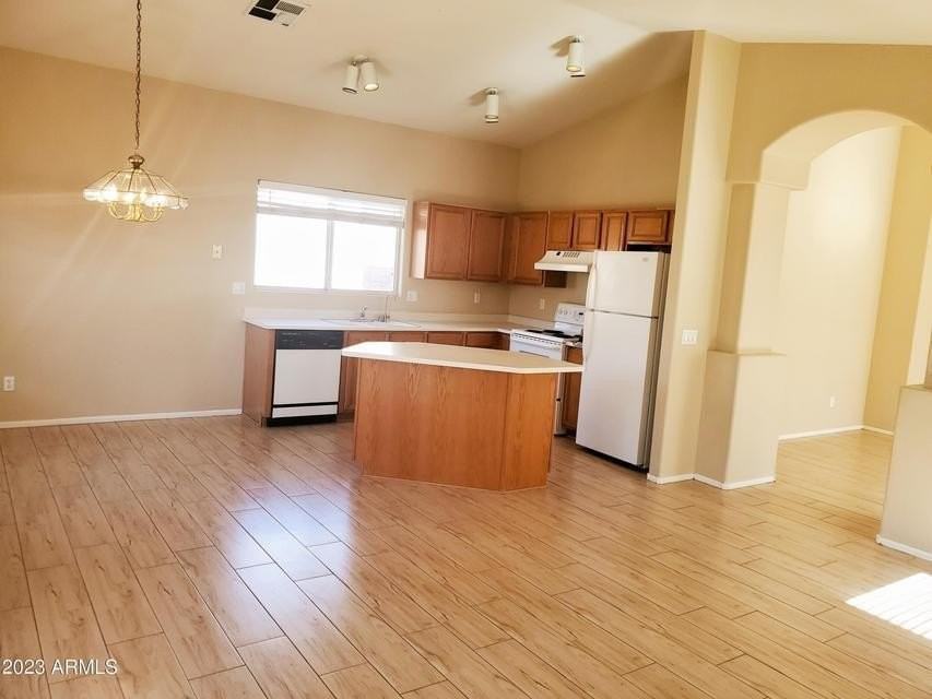 4739 E Desert Wind Dr - Photo 5 of 17