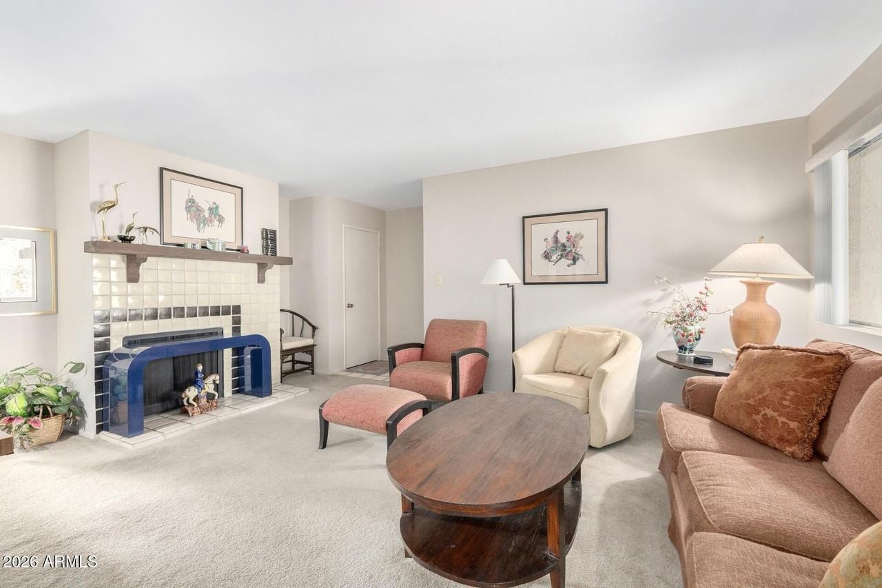 5525 E Thomas Rd #H7 - Photo 6 of 27