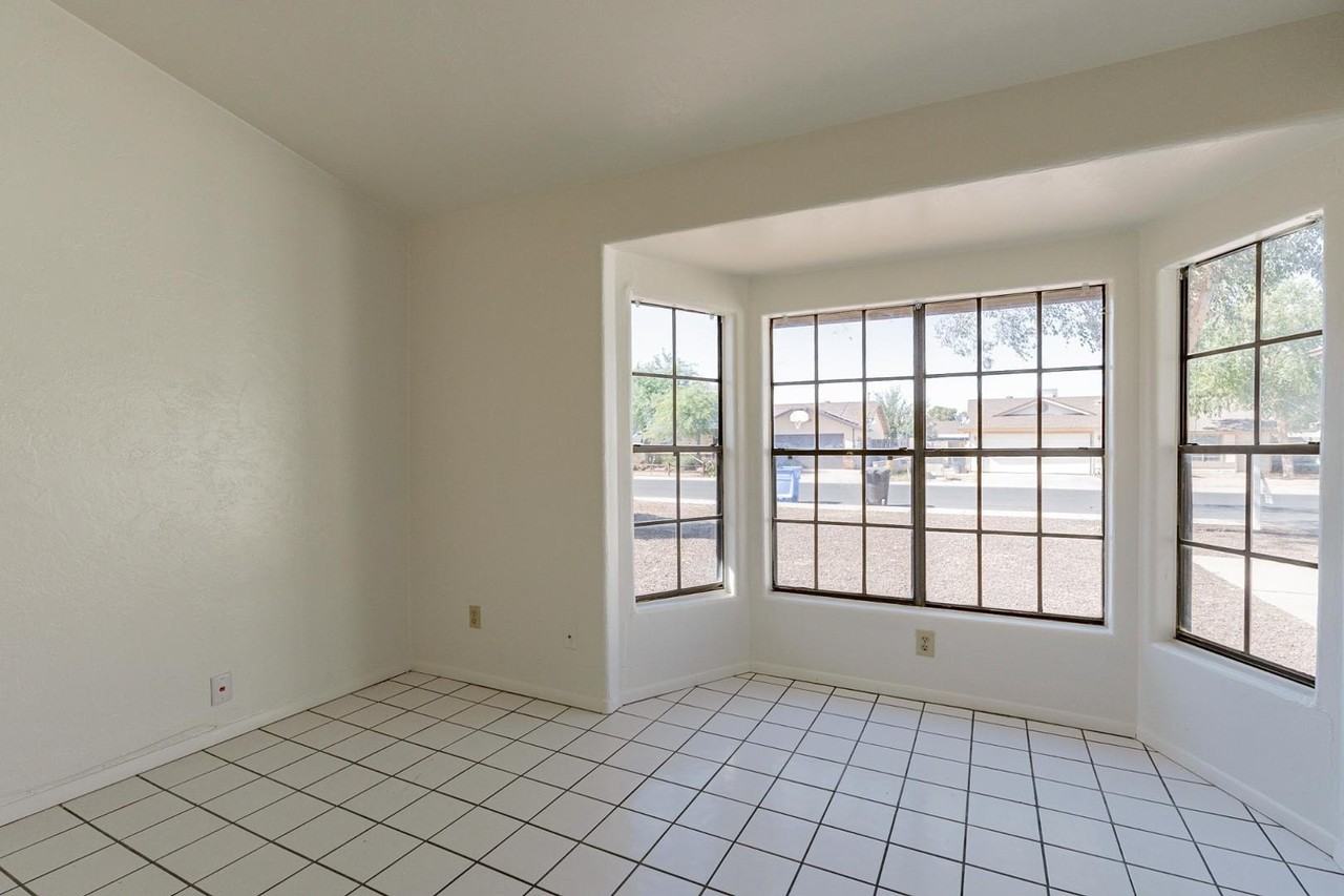223 W Harvard Ave - Photo 7 of 38
