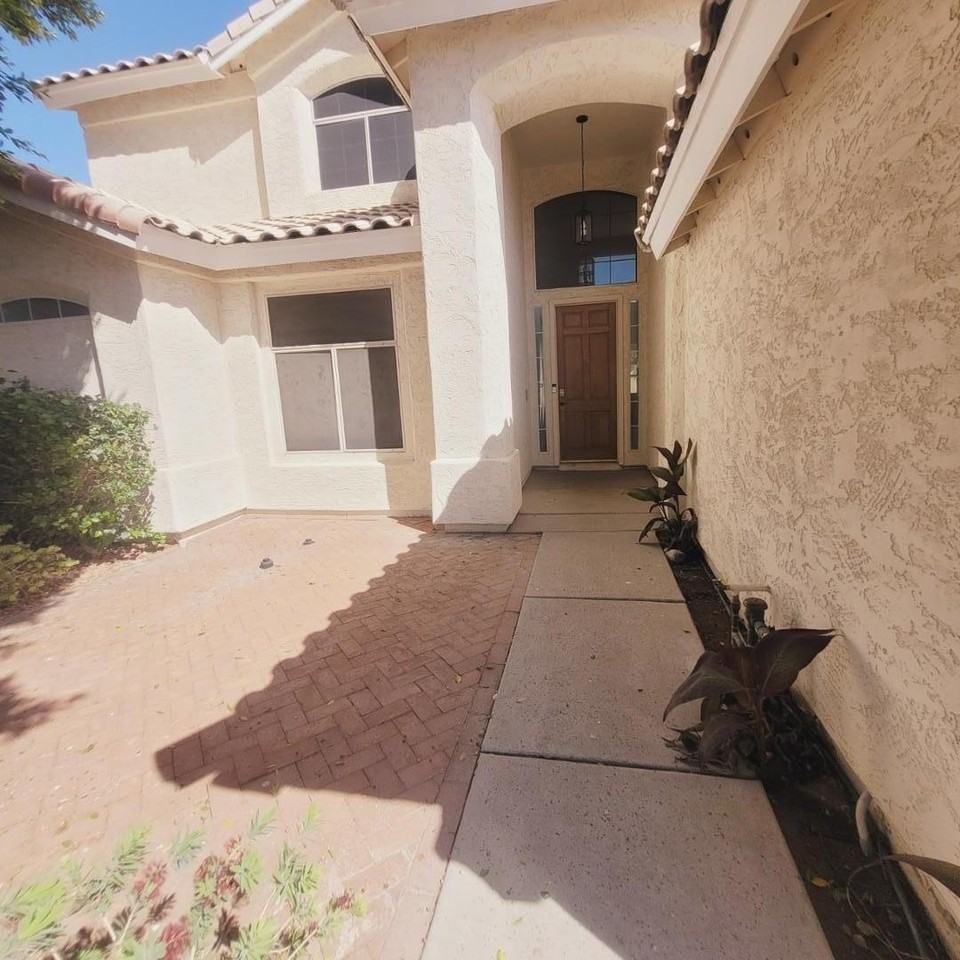 8720 W Kathleen Rd - Photo 2 of 23