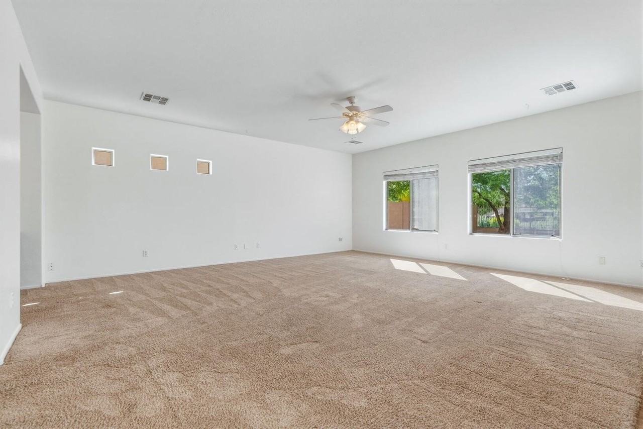 5111 W El Cortez Trl - Photo 6 of 43