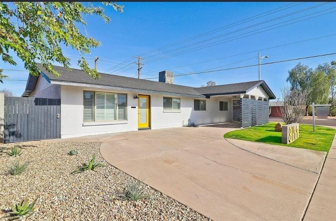 8144 E Fairmount Ave - Photo 4 of 38
