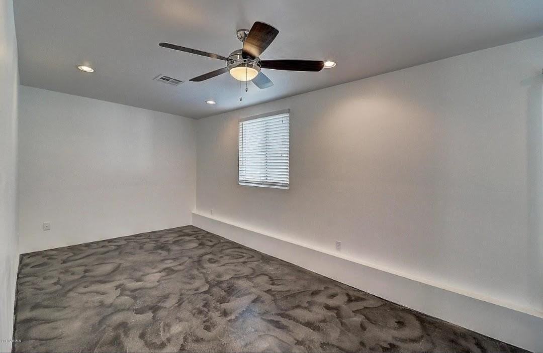 8144 E Fairmount Ave - Photo 6 of 38