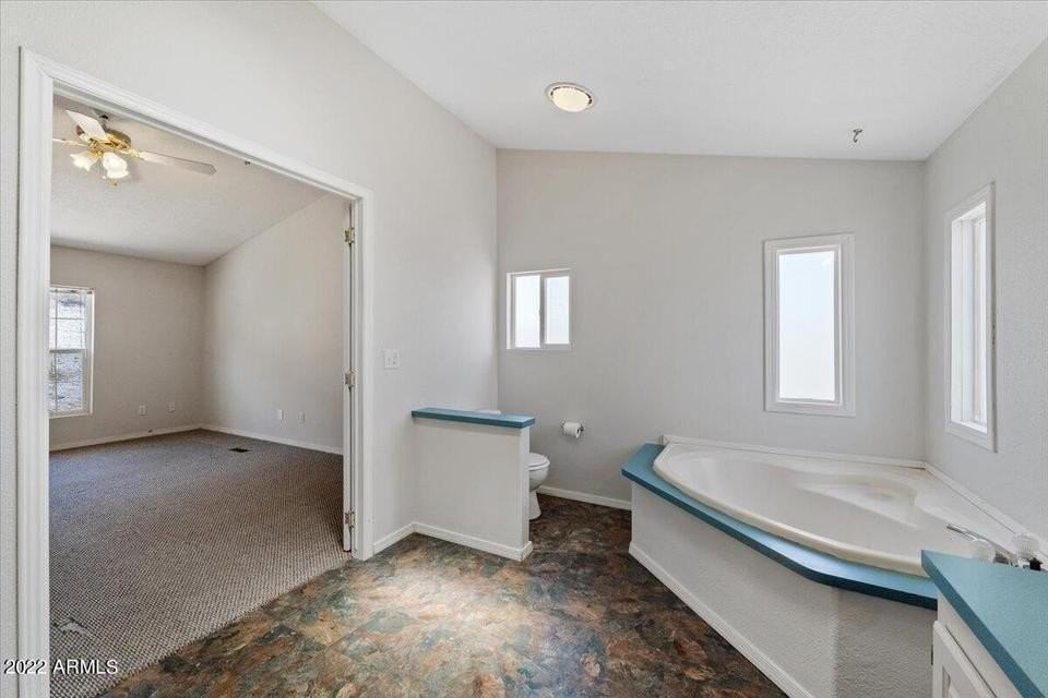 52201 W Foothill Trl - Photo 6 of 12