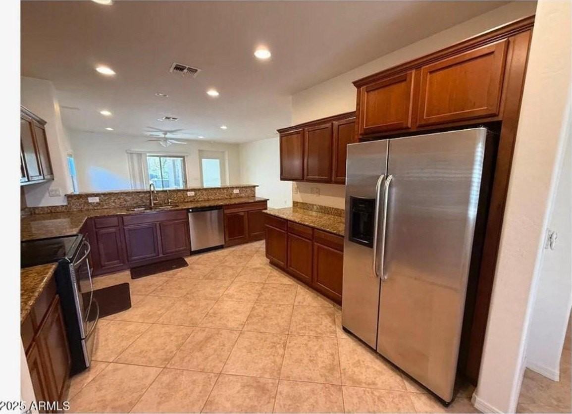 1739 W Big Oak St - Photo 5 of 28