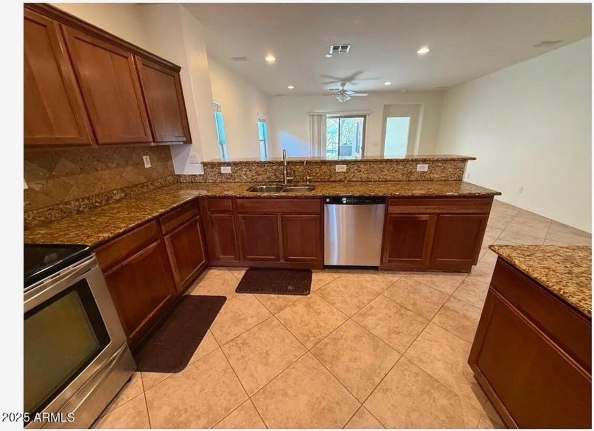 1739 W Big Oak St - Photo 6 of 28
