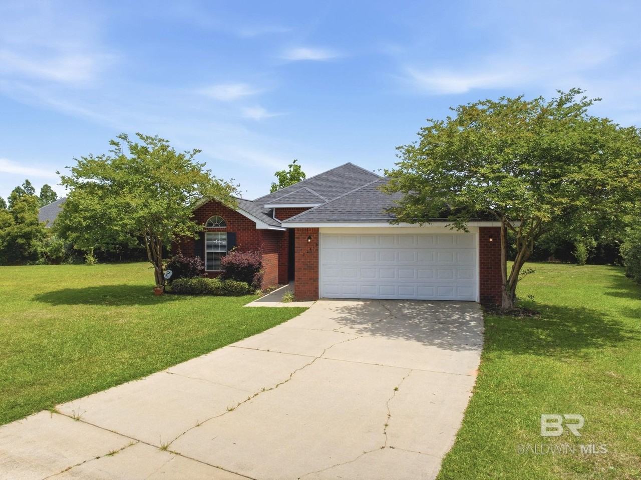 22413 Bobcat Ln - Photo 3 of 30