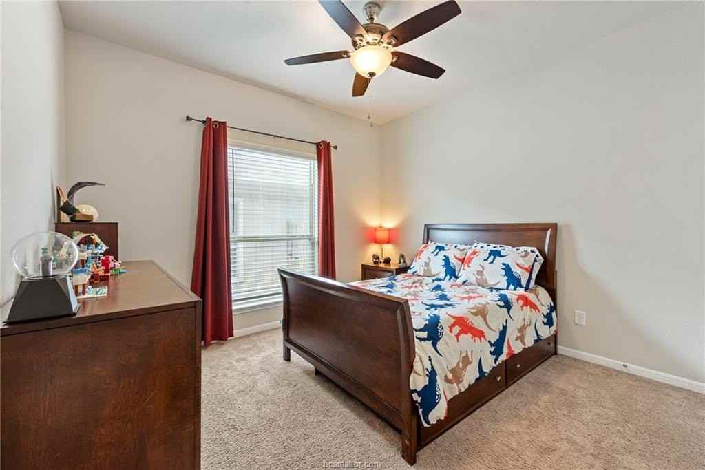 6308 Southern Cross Dr - Photo 5 of 30