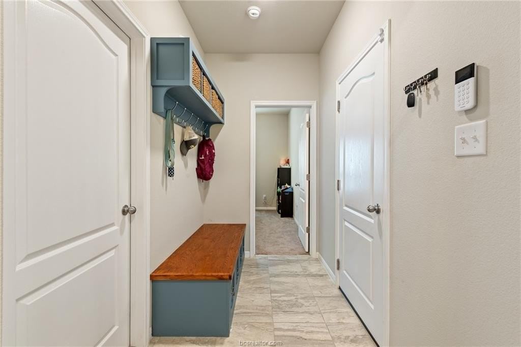 6308 Southern Cross Dr - Photo 6 of 30