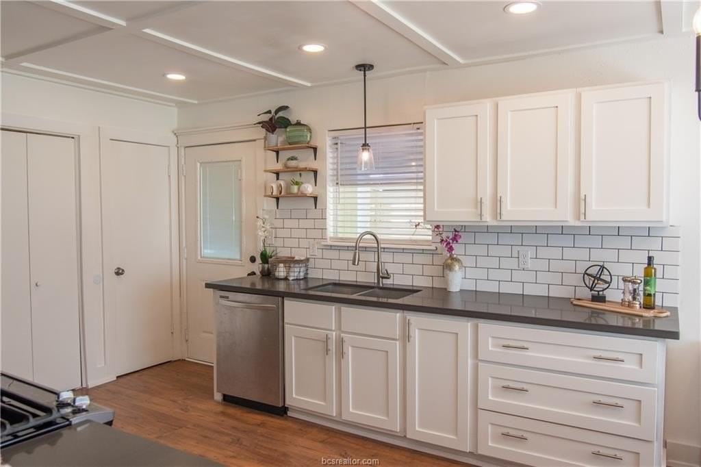 3213 Heatherwood Dr - Photo 5 of 26