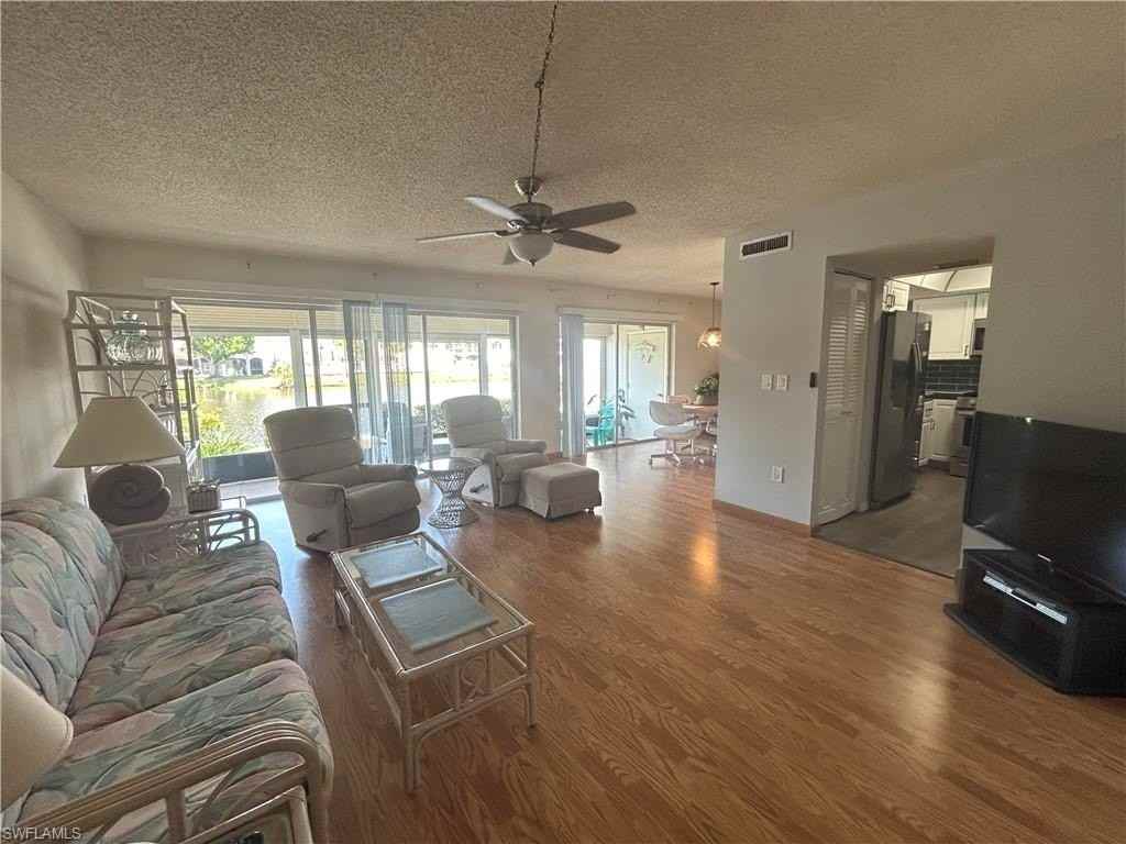 5479 Peppertree Dr Apt E13 - Photo 3 of 36