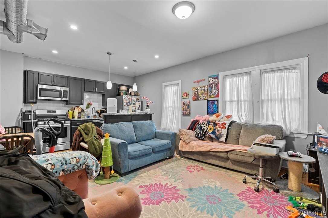 2096 Seneca St - Photo 2 of 9