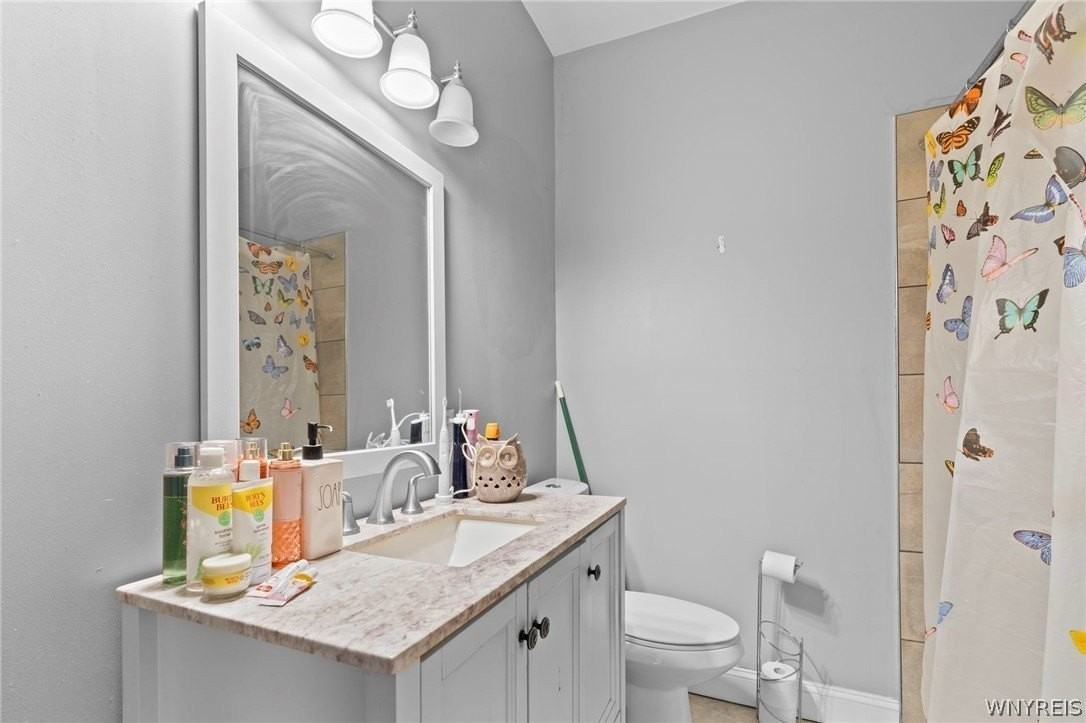 2096 Seneca St - Photo 5 of 9