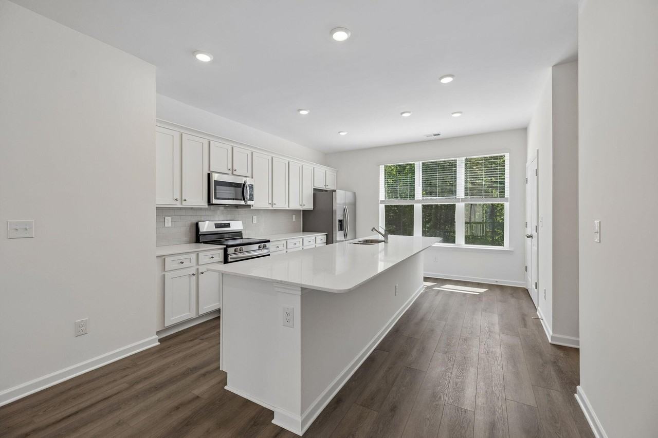 4158 Tillie Cir - Photo 5 of 42