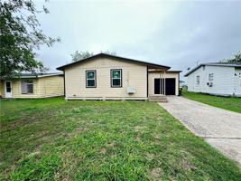 featured image of 921 Oak St