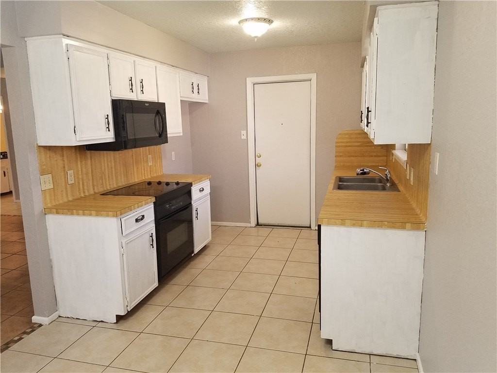 3102 Crestwater Dr - Photo 5 of 11