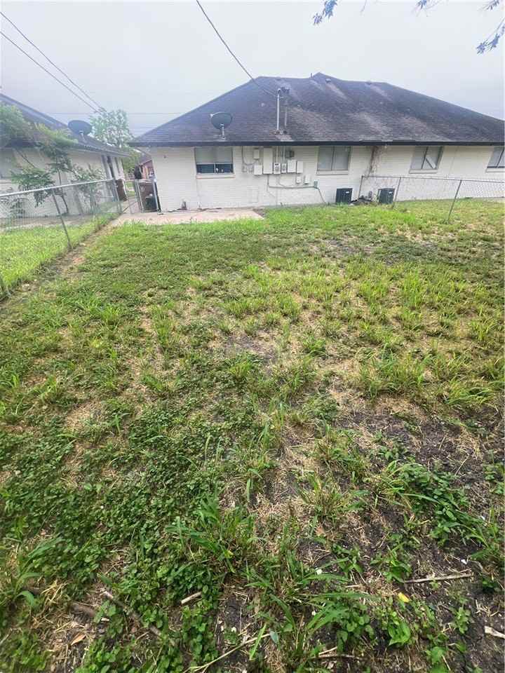 3620 La Paz Dr - Photo 2 of 2