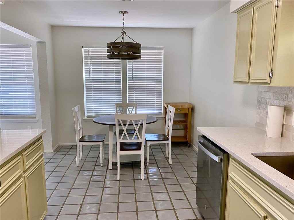 13933 Man O War Ct - Photo 3 of 27