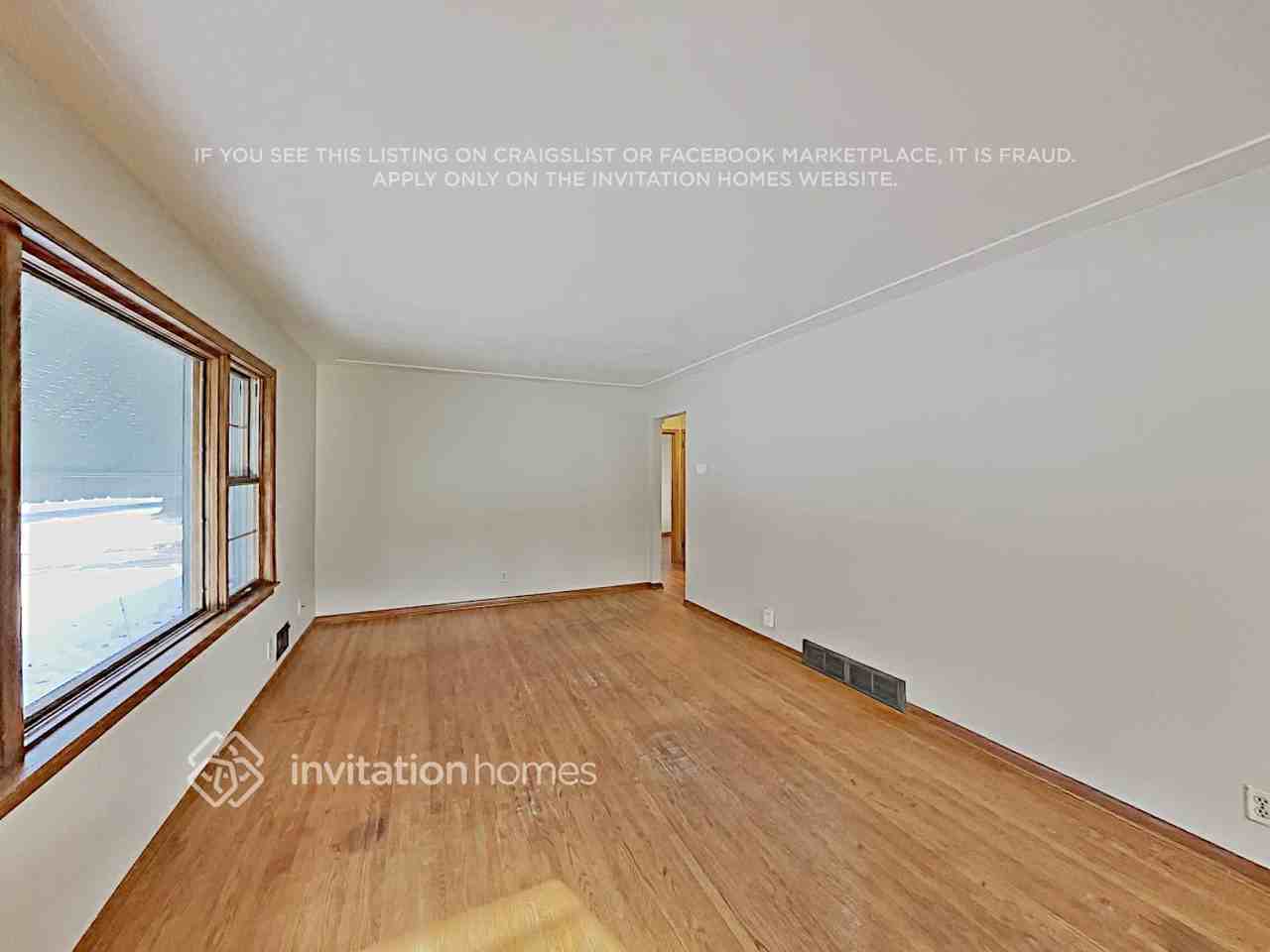 8221 Bloomington Ave - Photo 6 of 21
