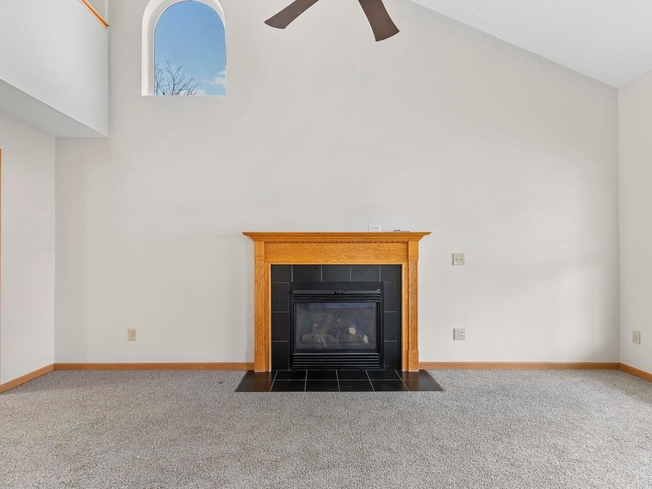 7741 Sherridon Dr - Photo 6 of 39