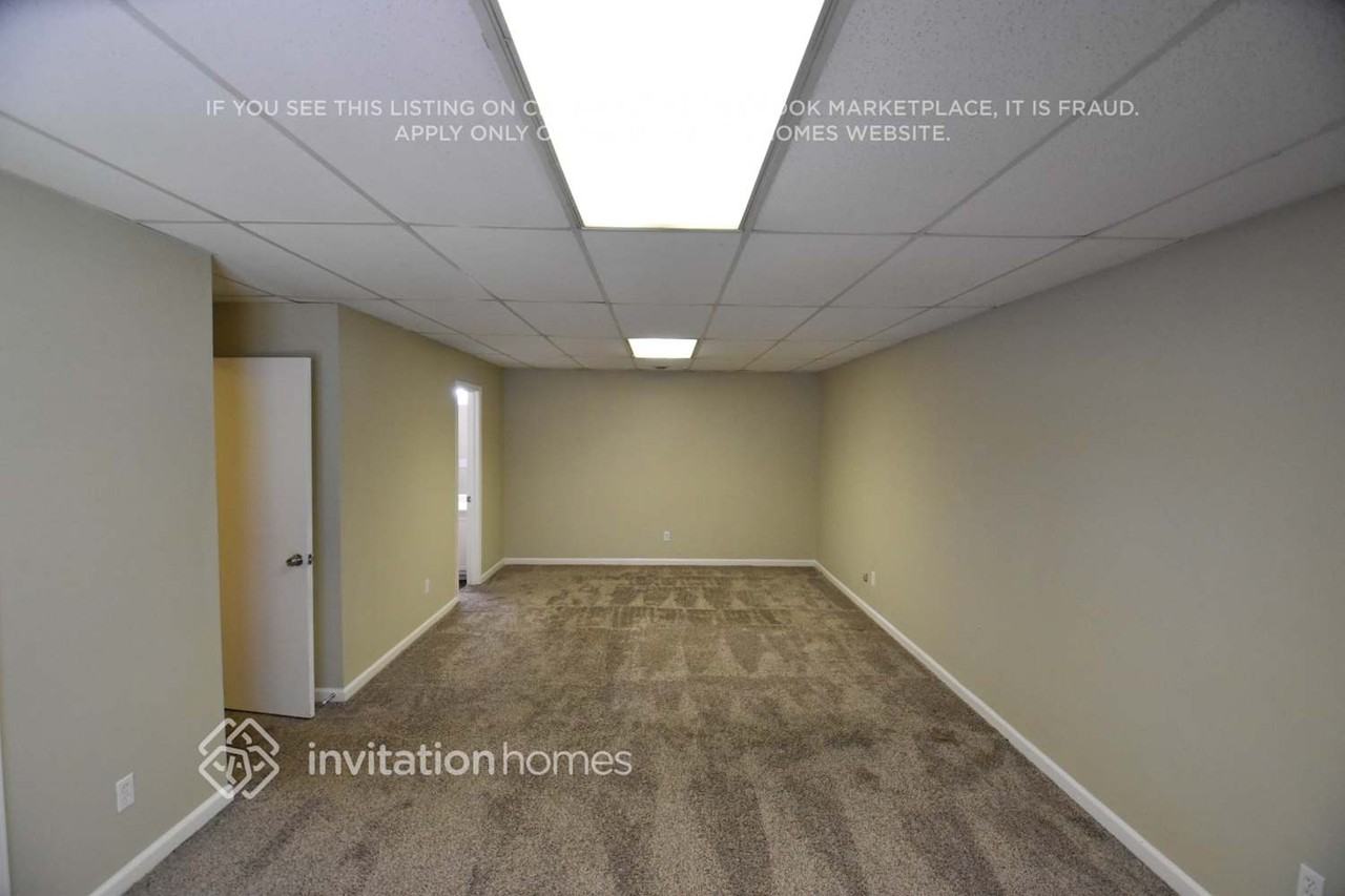 1784 Blanche Dr - Photo 6 of 15