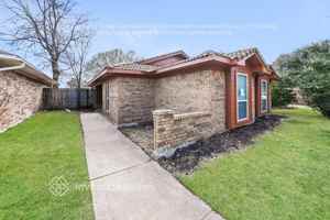 featured image of 1112 Sandalwood Ln