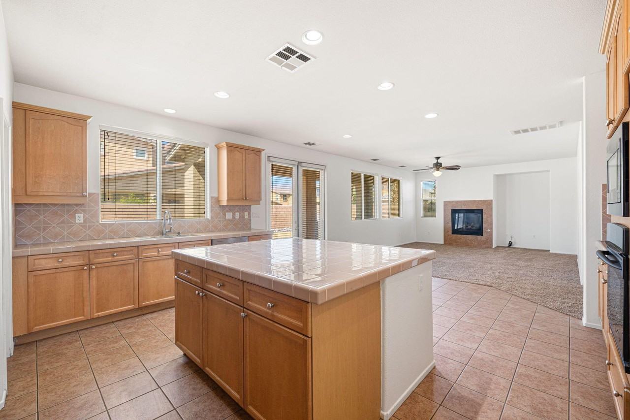 83448 Wagon Rd - Photo 7 of 50