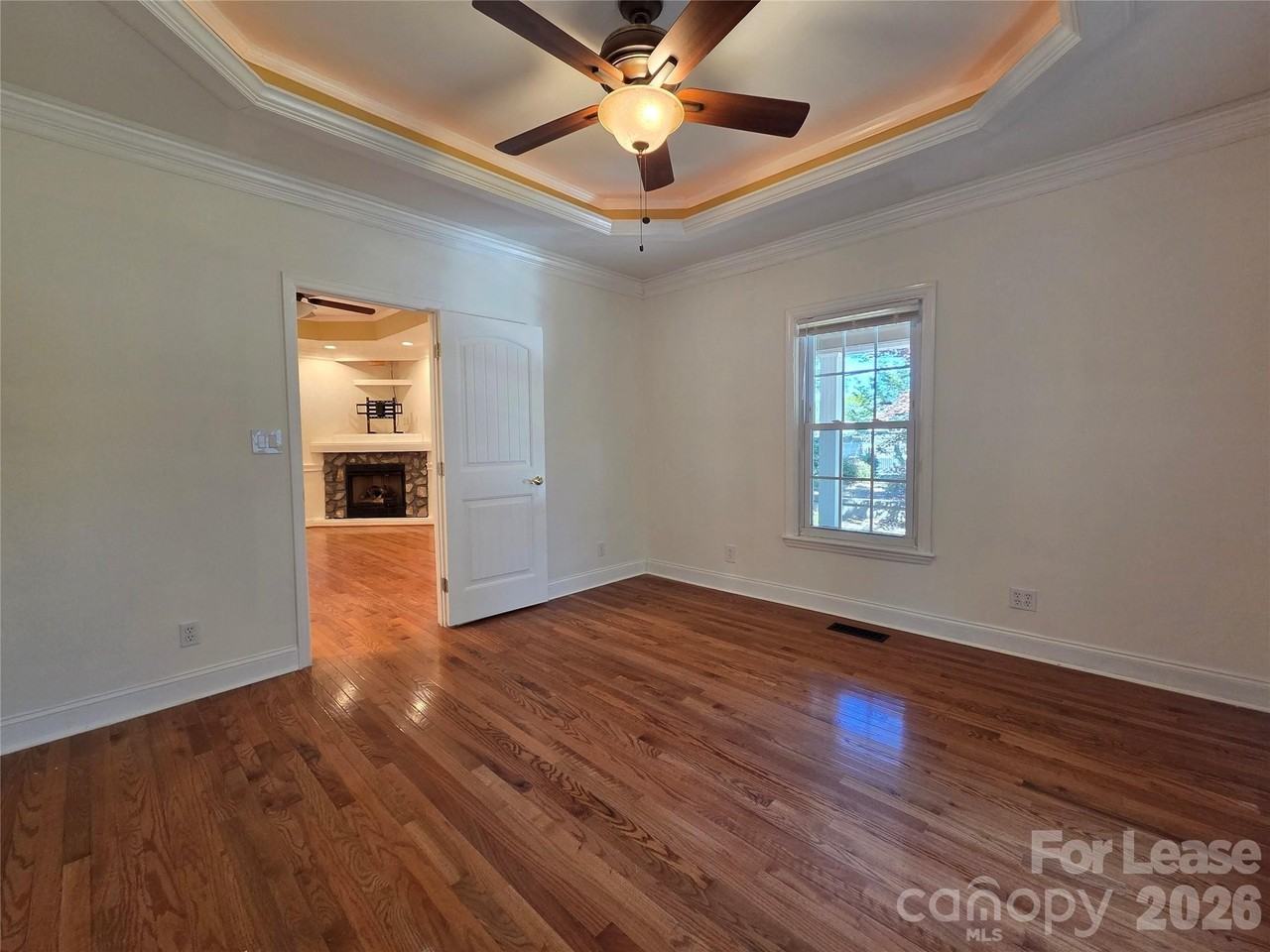 819 S South St - Photo 7 of 28