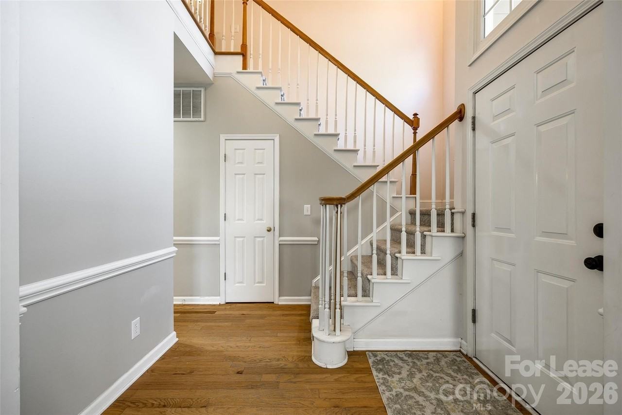 8530 Walsham Dr - Photo 3 of 39
