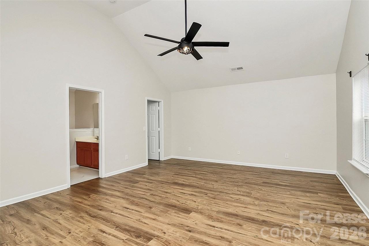 3128 Reid Brook Ln - Photo 7 of 10