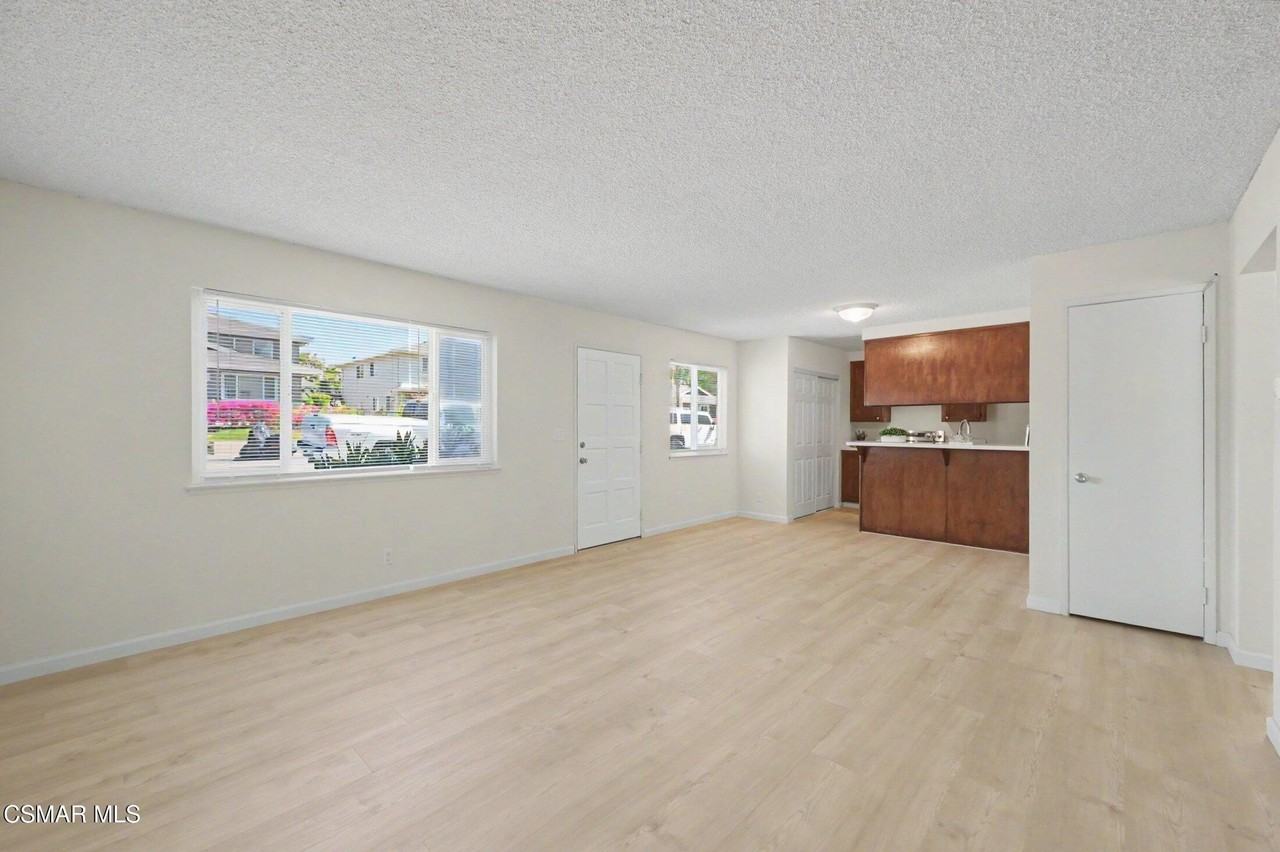 1670 Calle Diamonte - Photo 5 of 36
