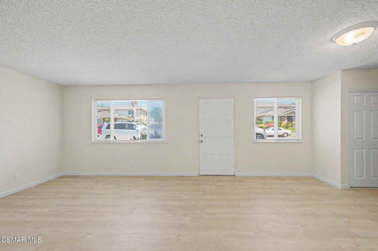1670 Calle Diamonte - Photo 6 of 36