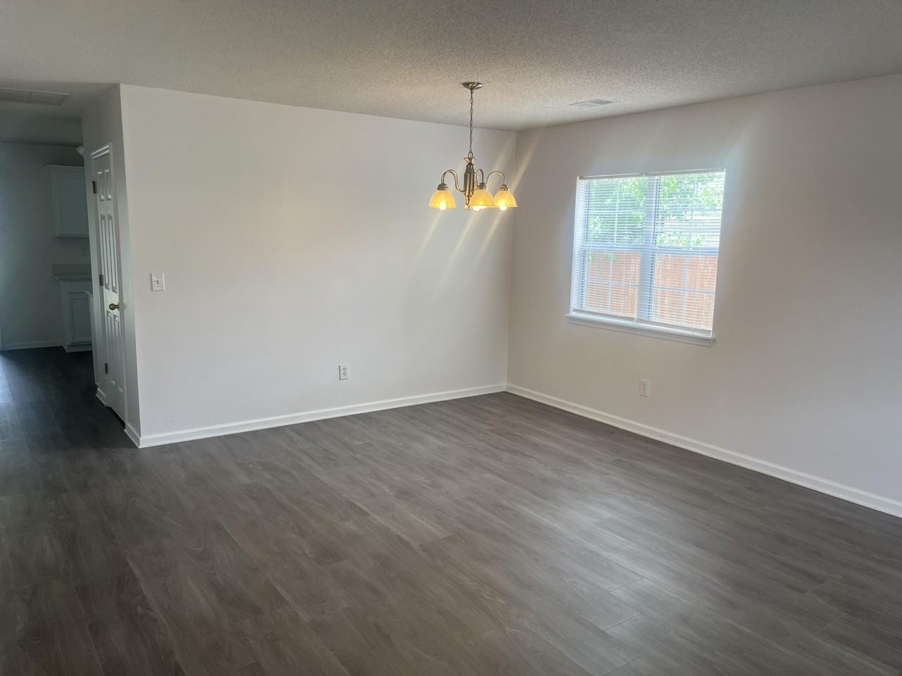 2452 Melville Rd - Photo 3 of 18