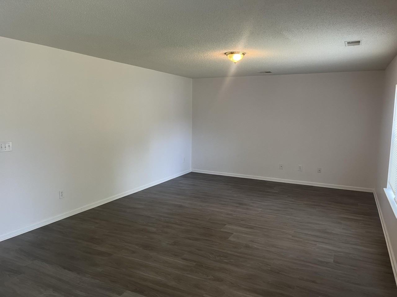 2452 Melville Rd - Photo 6 of 18