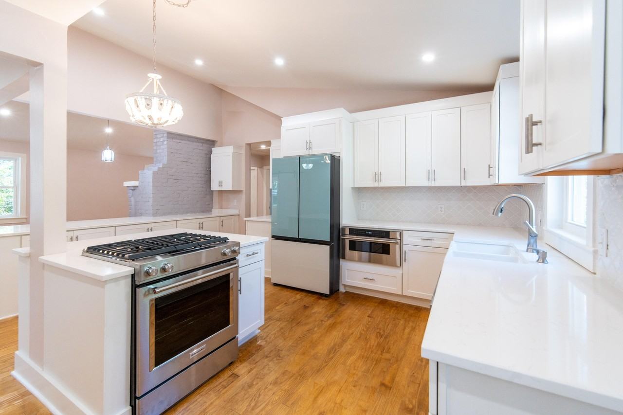 708 S Laurel St - Photo 6 of 20