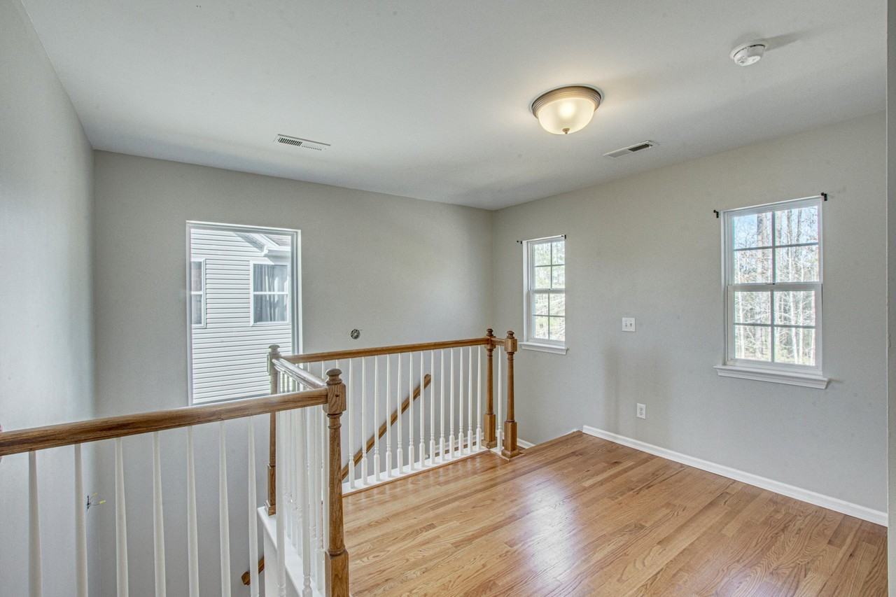 233 Woodbrook Way - Photo 5 of 12