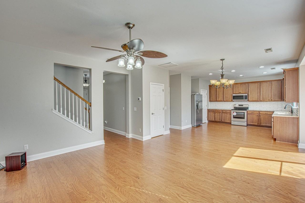 233 Woodbrook Way - Photo 6 of 12