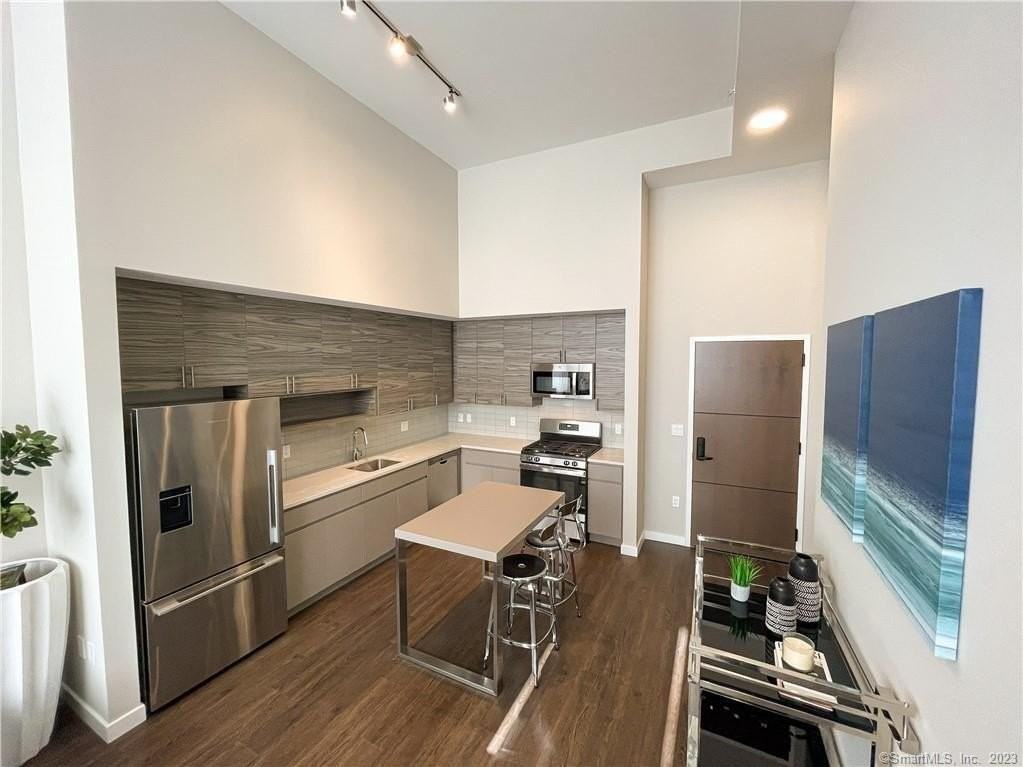 900 Pacific St #1201 - Photo 6 of 8