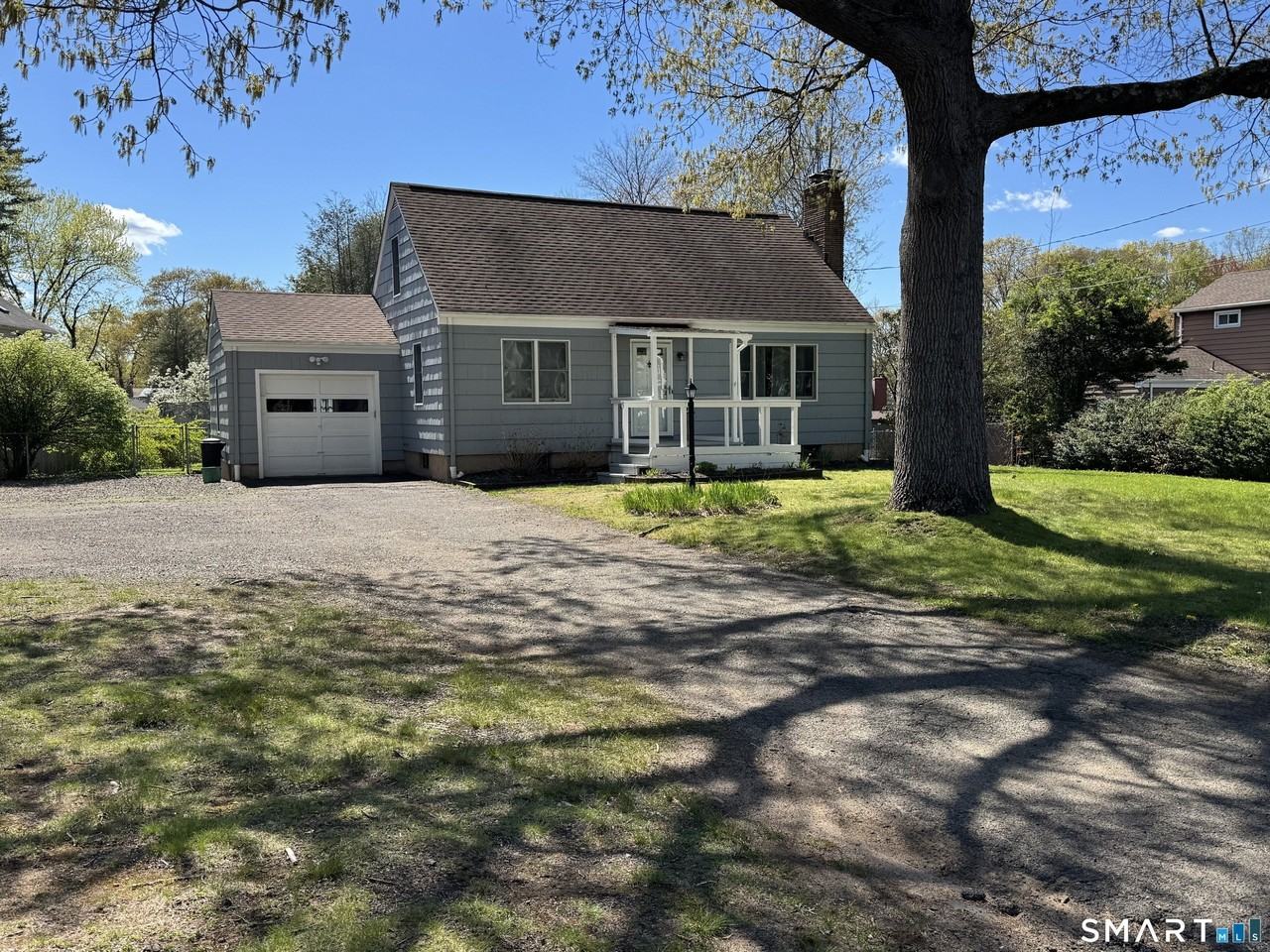52 Maple Ave - Photo 3 of 4