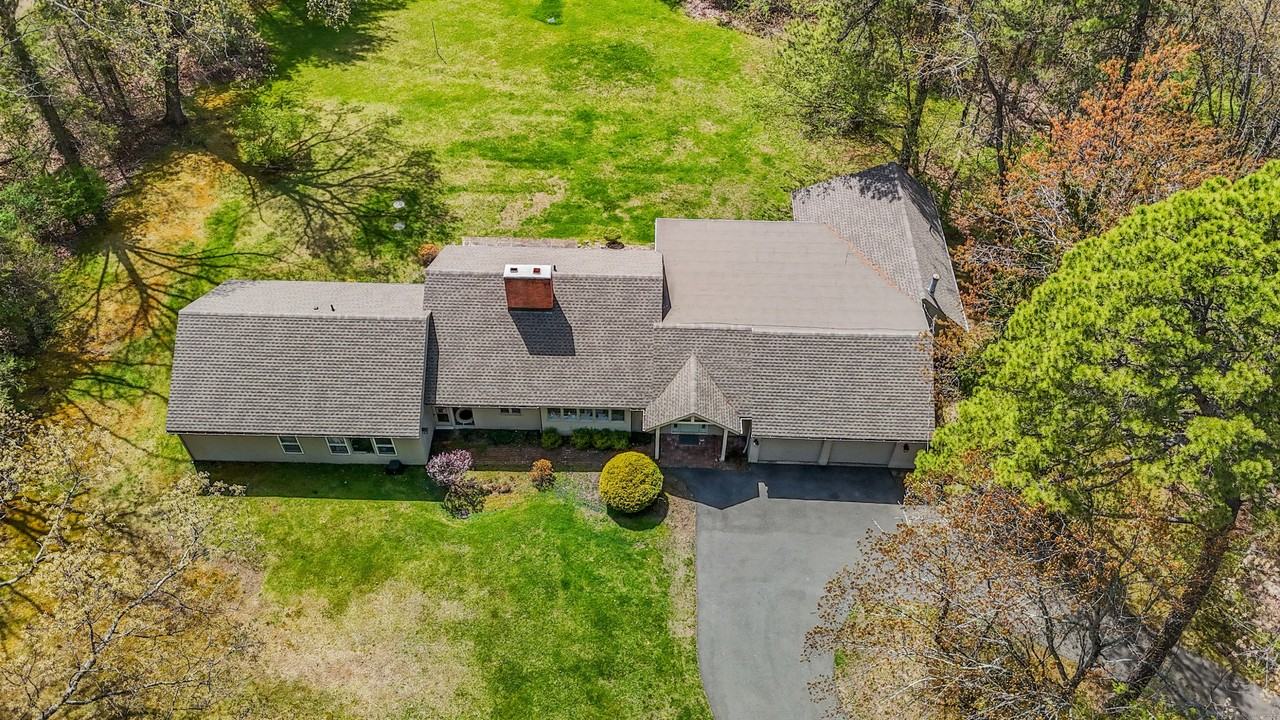 23 Vine Hill Rd - Photo 4 of 38