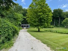 featured image of 7 Old Turnpike Rd S
