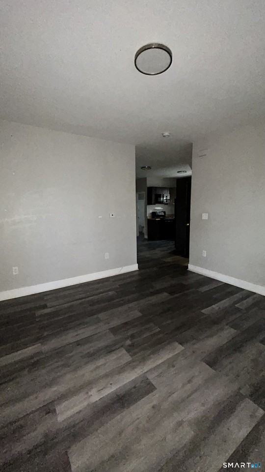 222 Hallock Ave #2 - Photo 5 of 9