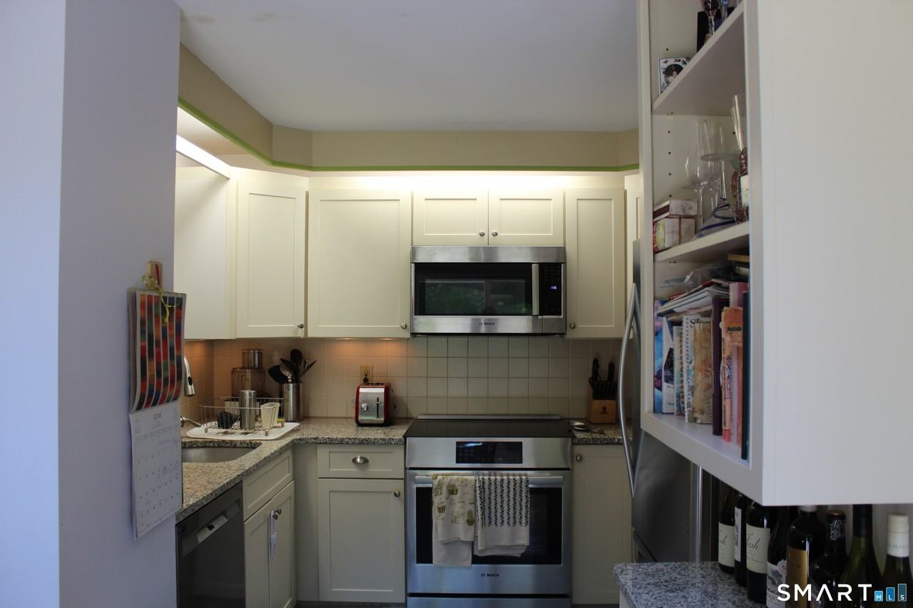 55 Liberty St - Photo 7 of 21