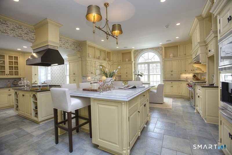 637 Valley Rd - Photo 5 of 37